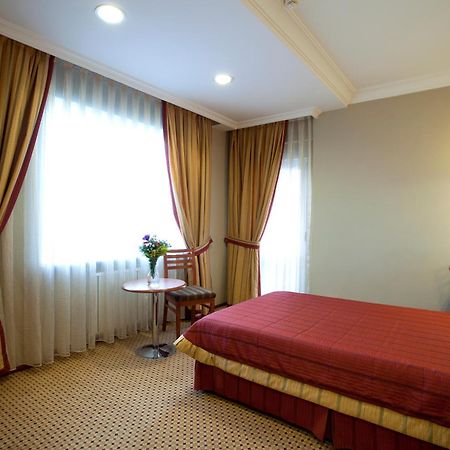 Sefa Hotel 2 Корлу Екстериор снимка