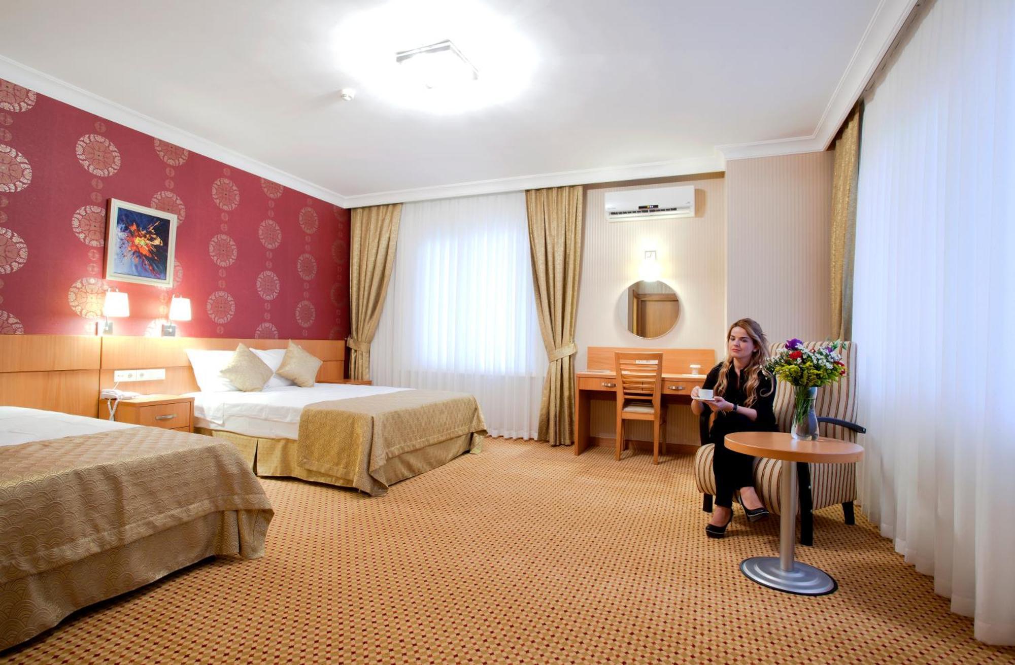 Sefa Hotel 2 Корлу Екстериор снимка