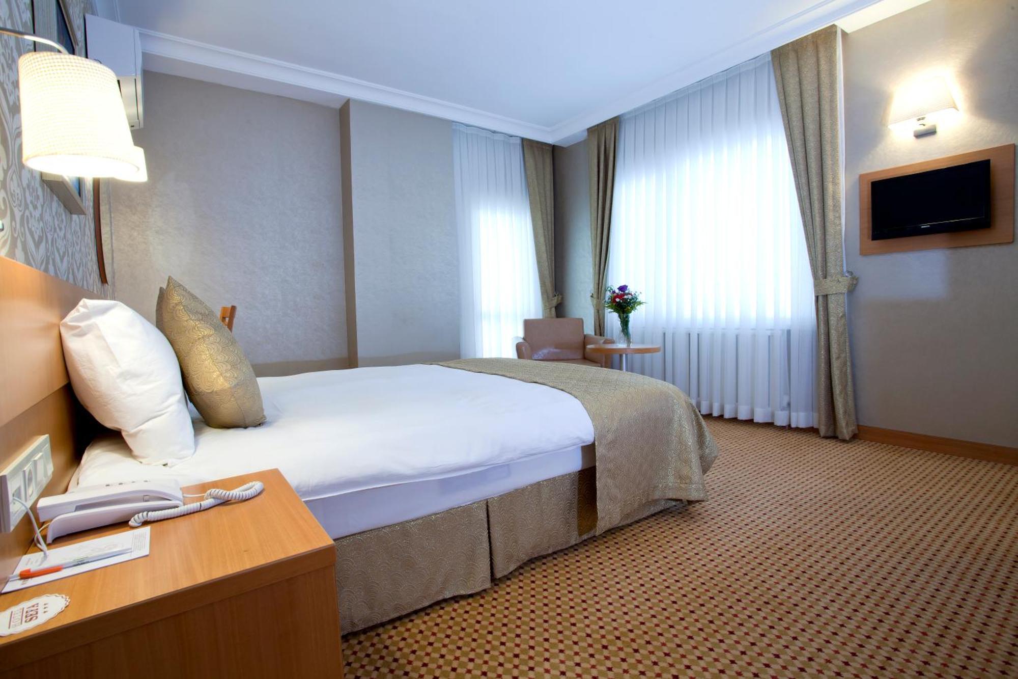 Sefa Hotel 2 Корлу Екстериор снимка